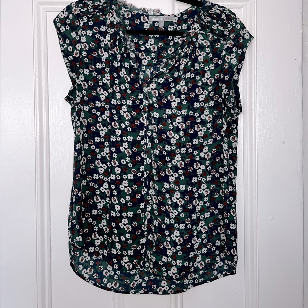 Floral patterned tank top blouse